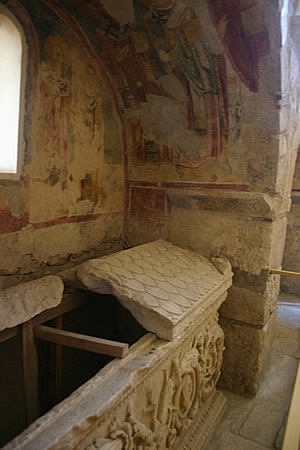 Ο τάφος του Αγίου Νικολάου στα Μύρα της Λυκίας.